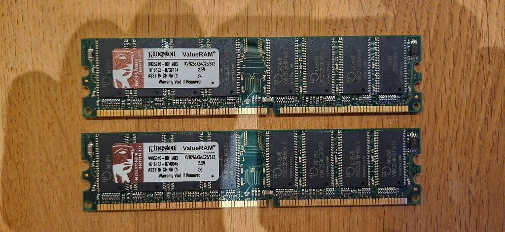 2x 512Mb DDR-266MHz Kingston KVR266X64C25/512, Informatique & Logiciels, Mémoire RAM, DDR, Utilisé, Desktop, Enlèvement