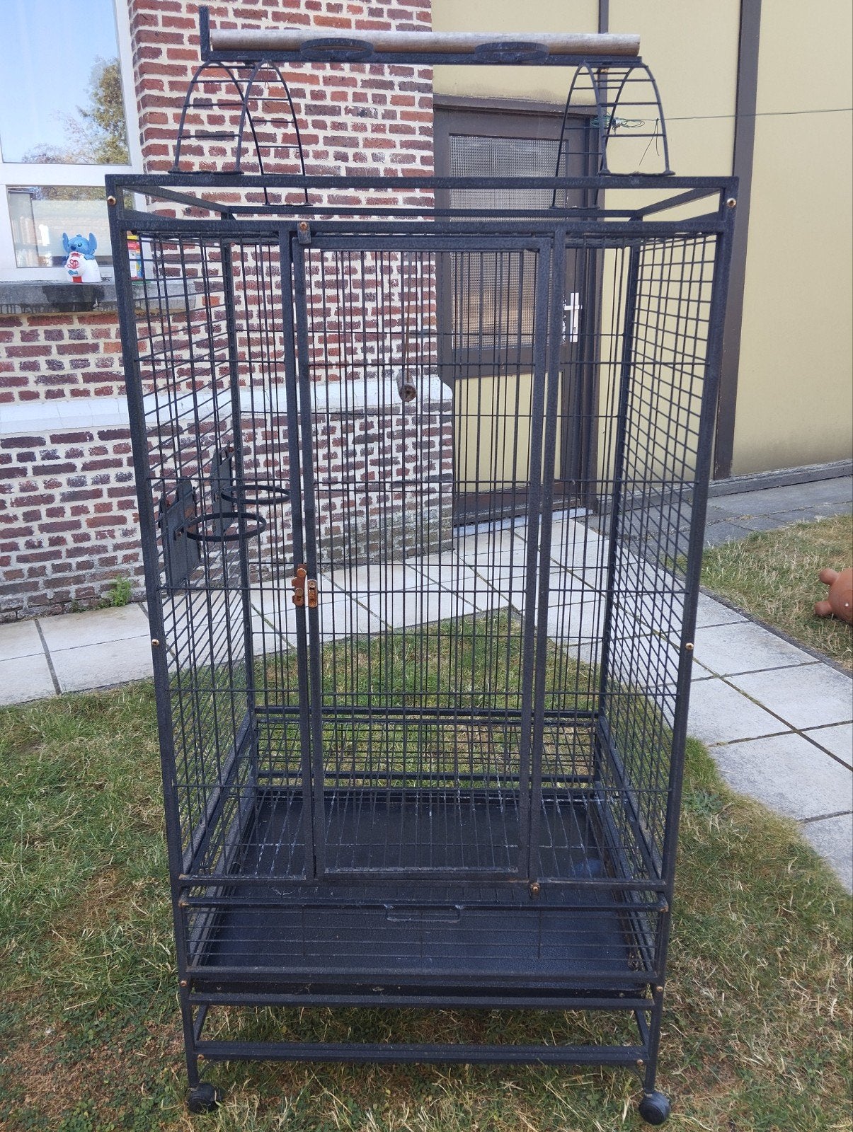 Grote papegaaienkooi / vogelkooi op wielen
Te koop: ruime en, Animaux & Accessoires, Oiseaux | Cages & Volières, Enlèvement, Cage à oiseaux