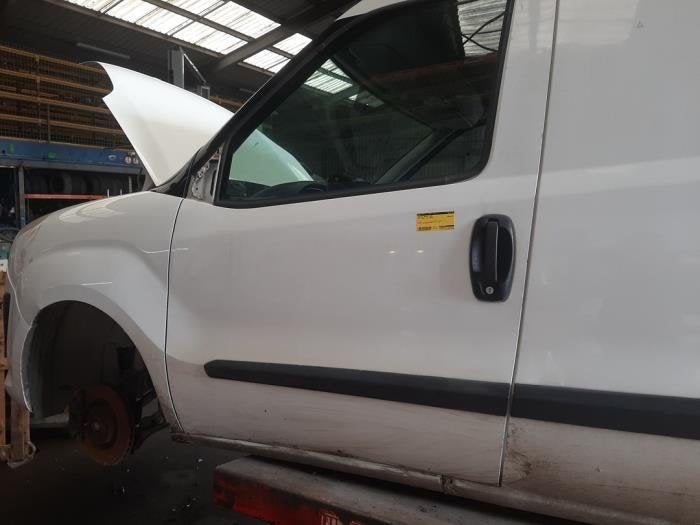 Portière 2portes gauche d'un Fiat Doblo, -, -, 3 mois de garantie, Utilisé