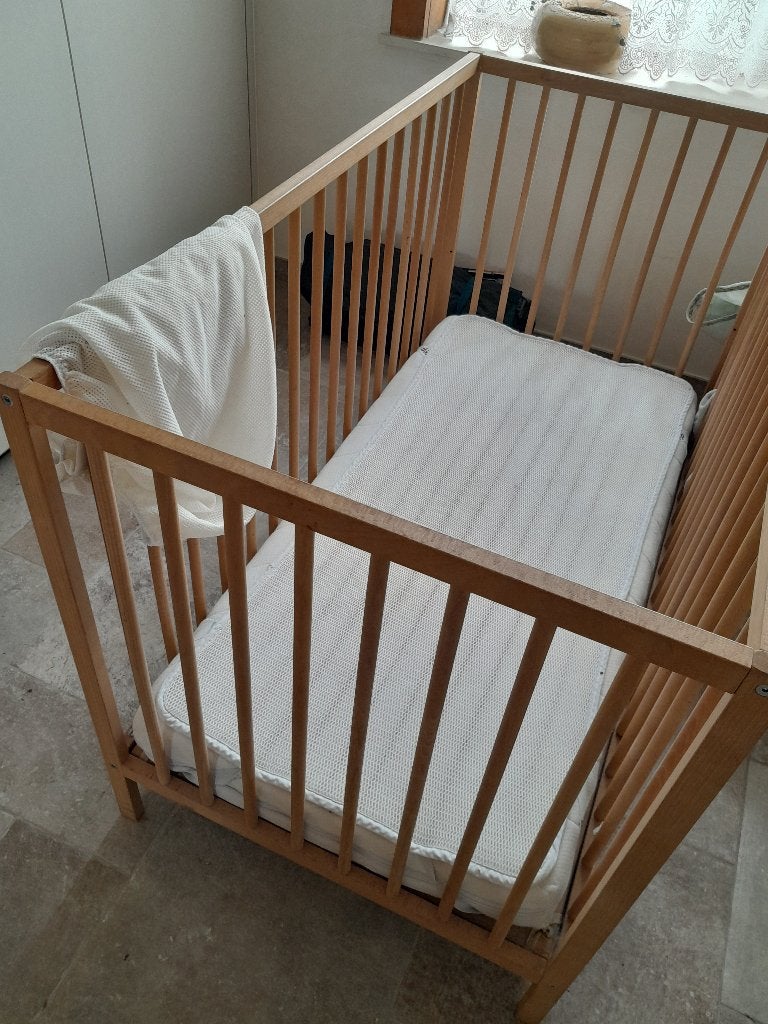Kinderbedjes 2 = > 45 euro, Kinderen en Baby's, Ophalen, Gebruikt, Minder dan 140 cm, Matras