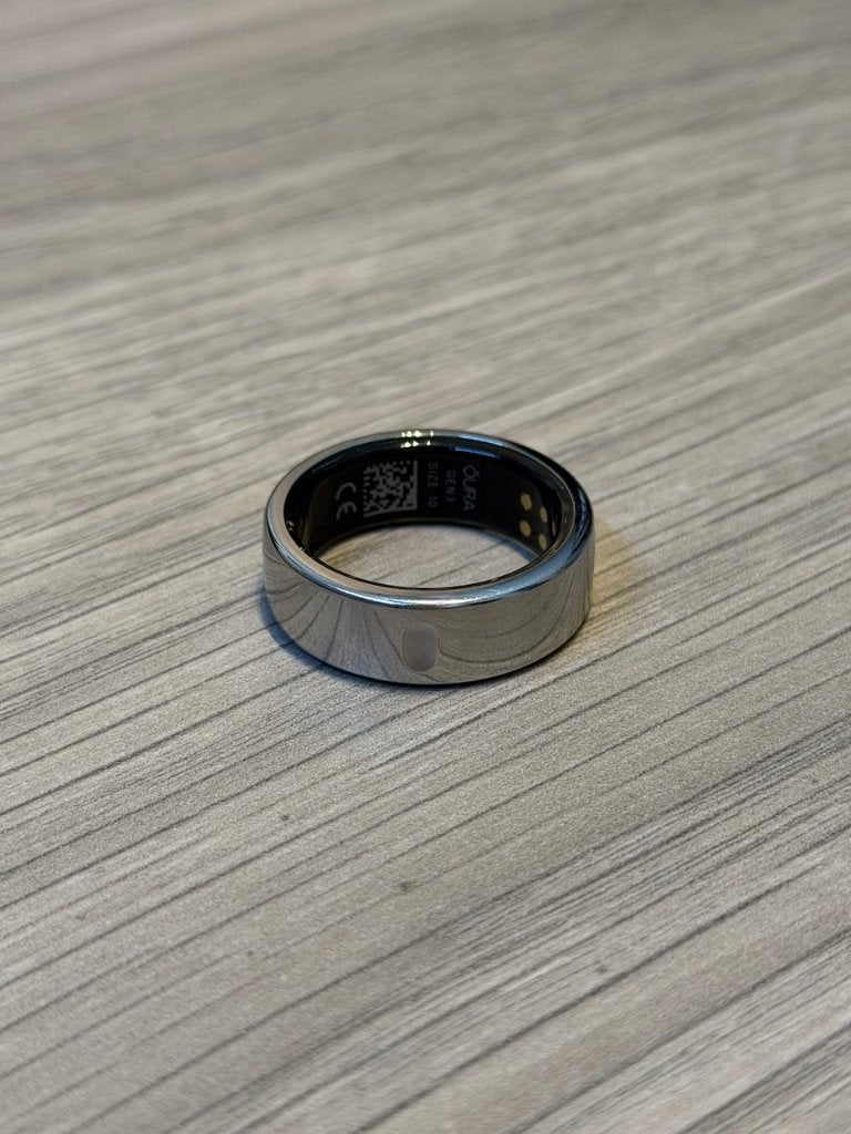 Oura Ring Gen 3 Horizon - Zilver | Maat US10, Bijoux, Sacs & Beauté, Bagues, Enlèvement ou Envoi, Femme ou Homme, Plus petit que 17