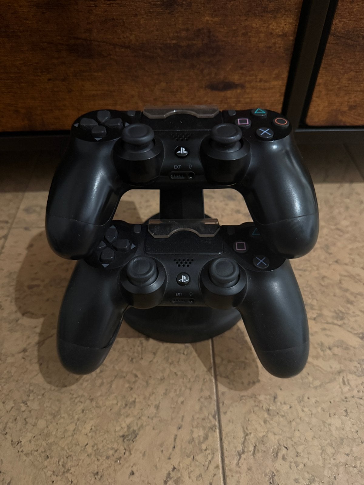 PS4 intelligente, Avec 3 manettes ou plus, Enlèvement, Utilisé, 1 TB