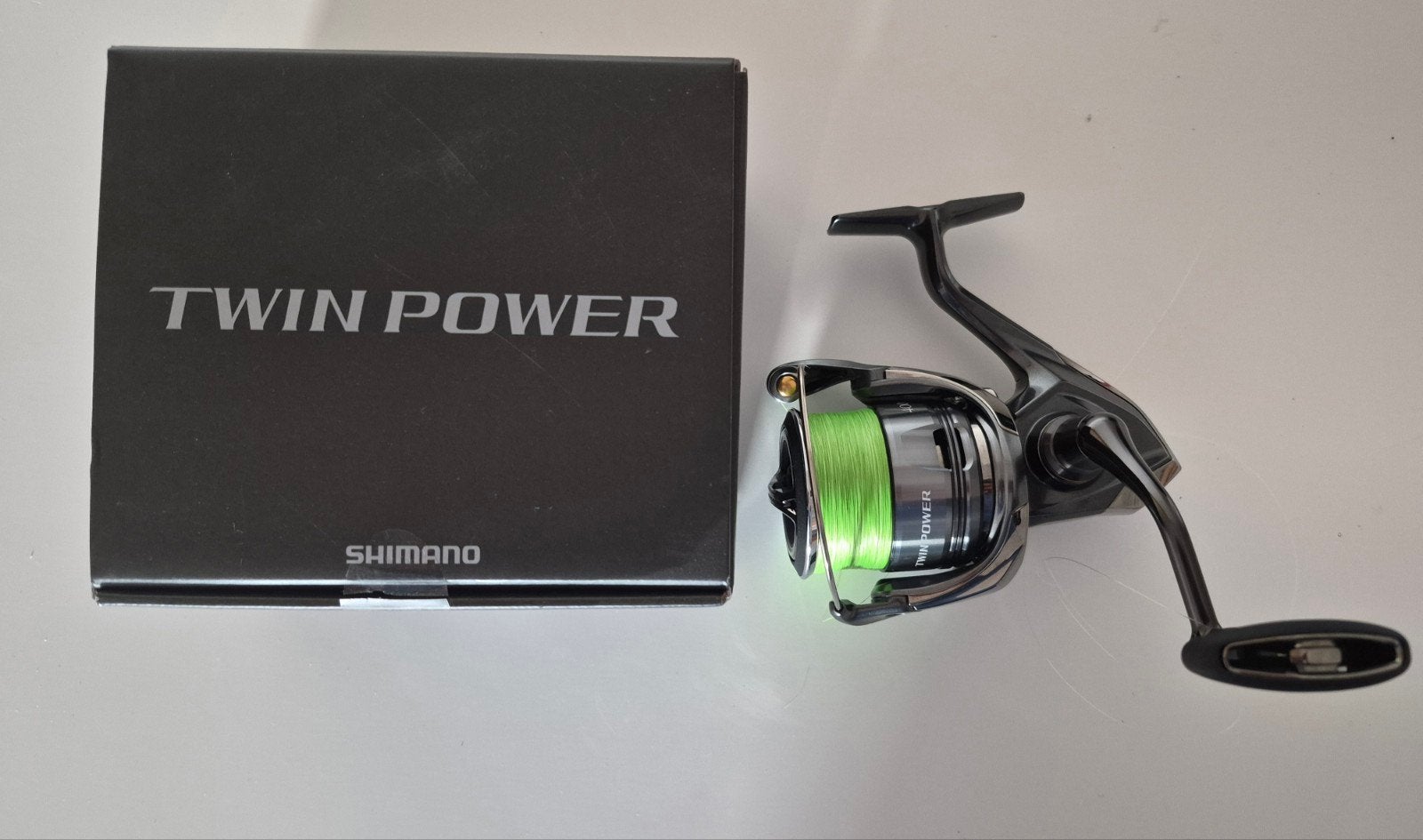 shimano twinpower fe 4000 MHG nieuwstaat, Enlèvement ou Envoi, Neuf, Moulinet