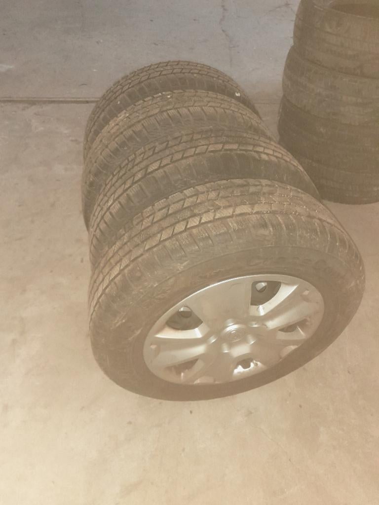 Winterbanden op Renault velg., Auto-onderdelen, Ophalen, 16 inch, Banden en Velgen, Winterbanden