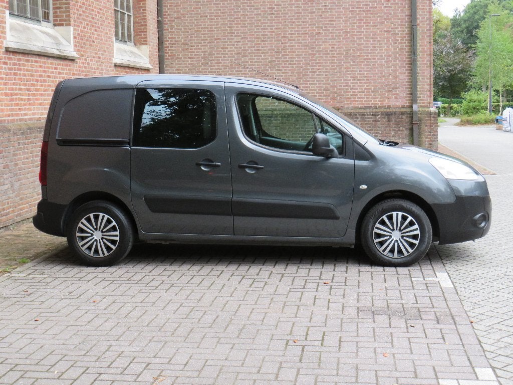 Peugeot partner Lichte vracht Bj 2013, Auto's, Peugeot, Stof, 4 cilinders, 1600 cc, Particulier