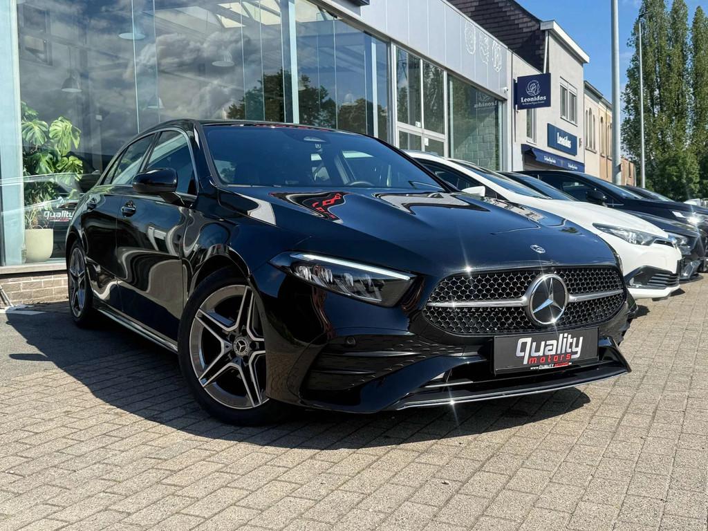 Mercedes-Benz A-CLASS 180 A 180 AMG-PACK / SFEERVERLICHTING, Autos, 100 kW, Achat, Entreprise, Alcantara