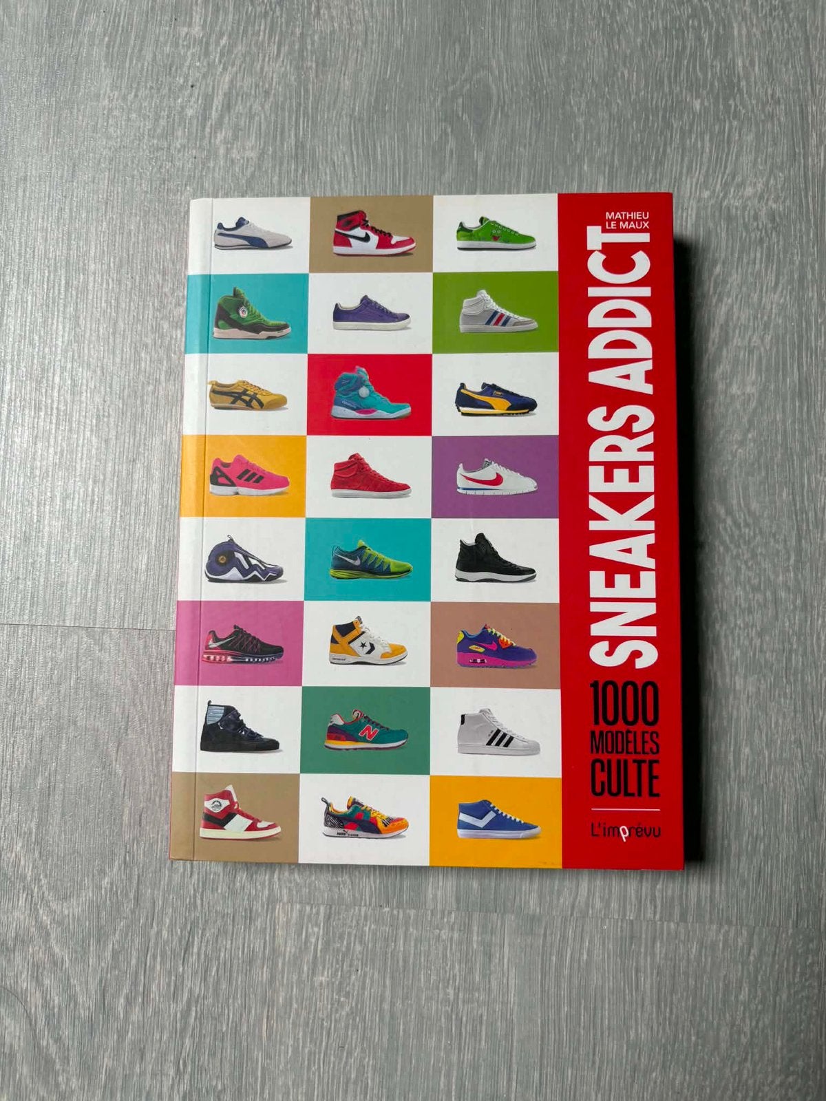 Sneakers Addict — 1000 cultmodellen — Mathieu Le Maux, Boeken, Ophalen of Verzenden, Zo goed als nieuw, Prentenboek