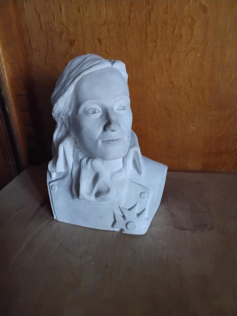 Ancien buste, Enlèvement ou Envoi