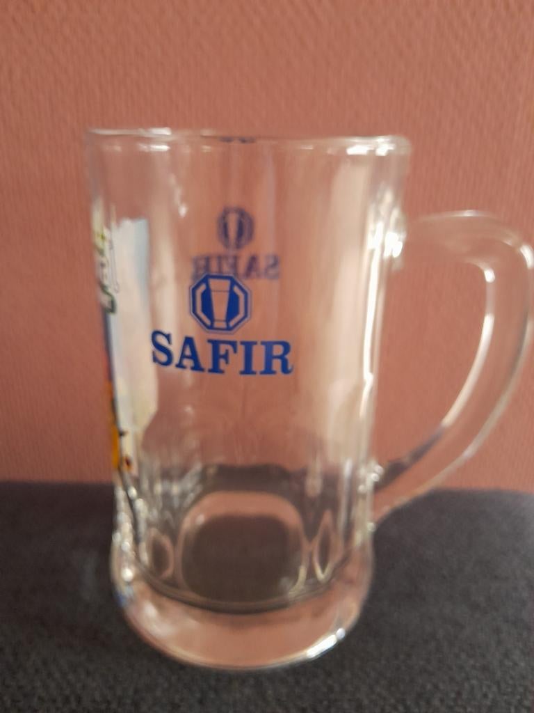 Coupe de safir du carnaval d'Alost année 2000 nouveau, Enlèvement ou Envoi