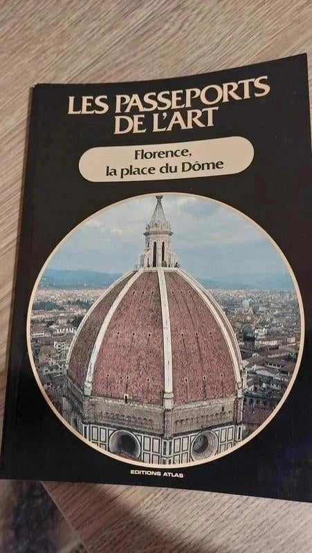 Florence, la place du Dôme/Les passeports de l'art, Ophalen of Verzenden, Gelezen