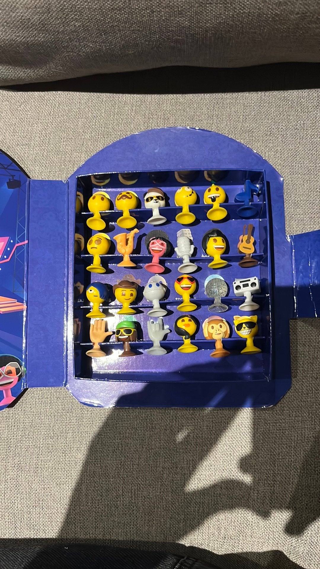Aldi stickies, Aldi, Ophalen