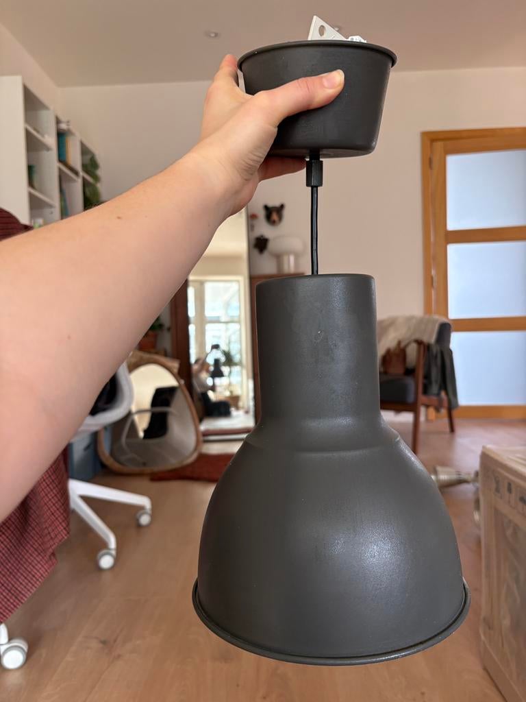 Kleine zwarte hanglamp ikea, Enlèvement, Comme neuf