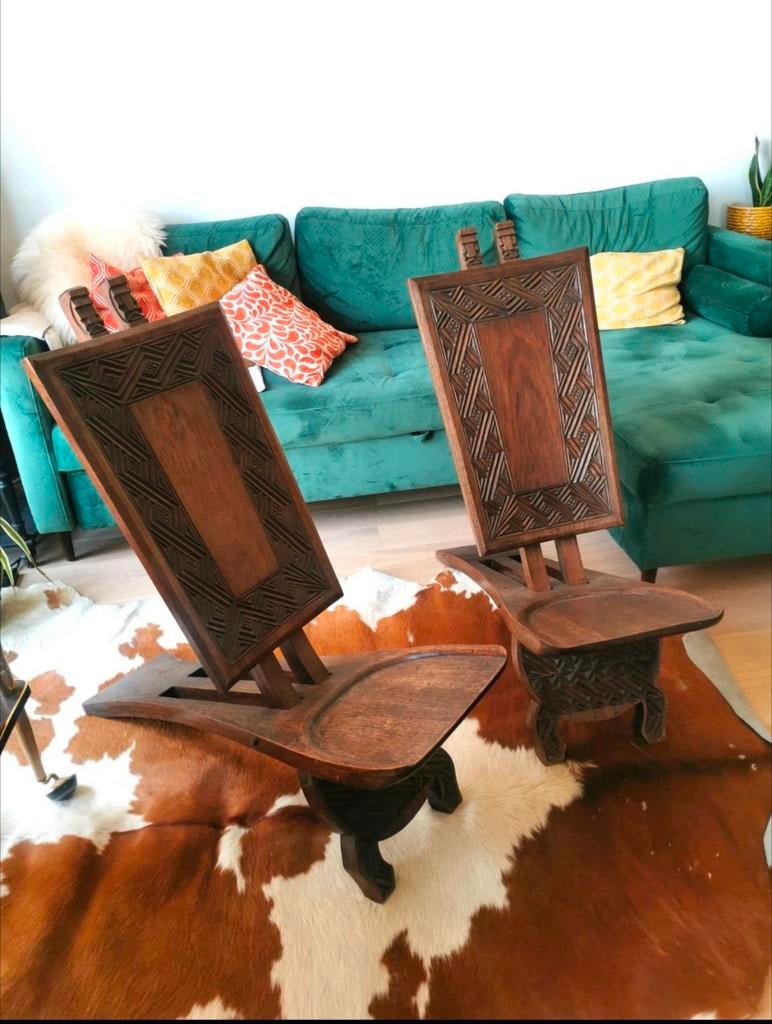 Vintage jaren 60s (50s) setje Congolese ceremoniestoelen, Antiquités & Art, Enlèvement