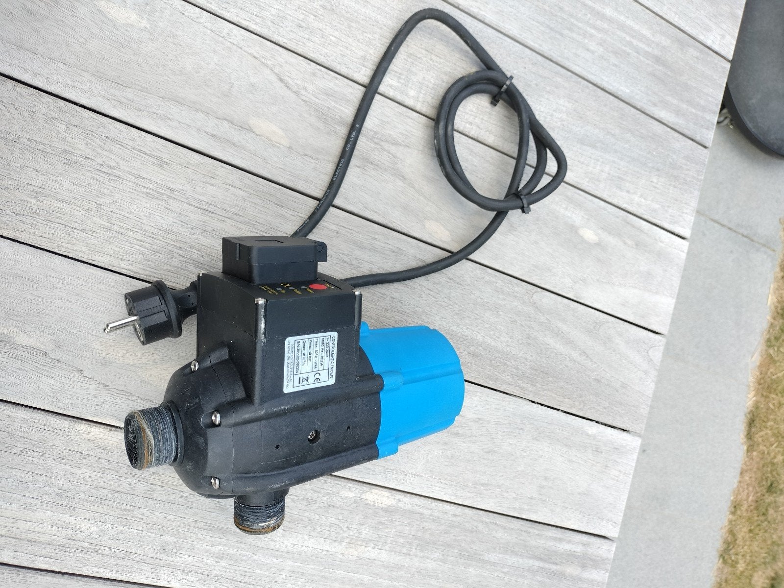 drukschakelaar voor waterpomp, Ophalen