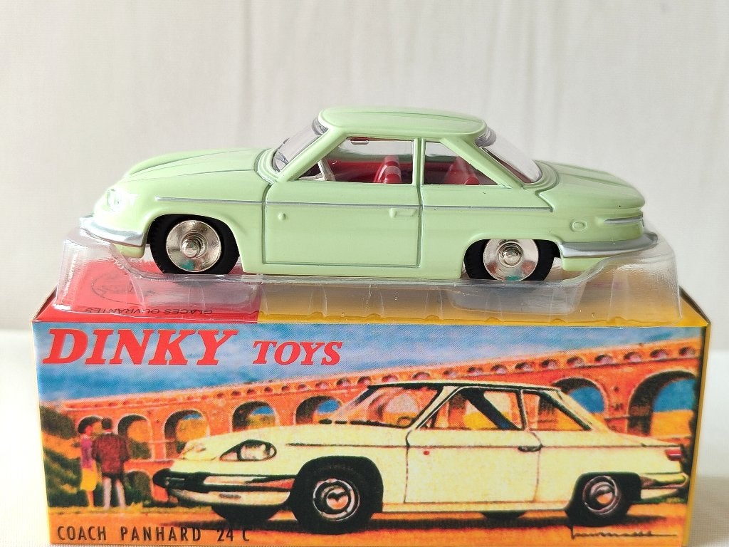 Dinky Atlas _ PANHARD Coach 24C _ ref. 524 (vert pastelle)., Enlèvement ou Envoi, Comme neuf, Voiture, Dinky Toys