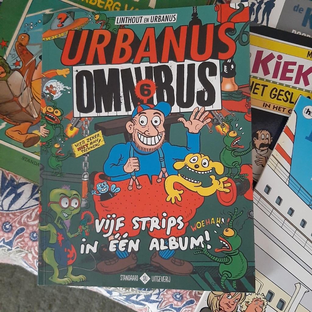 Urbanus Omnibus, Boeken, Ophalen