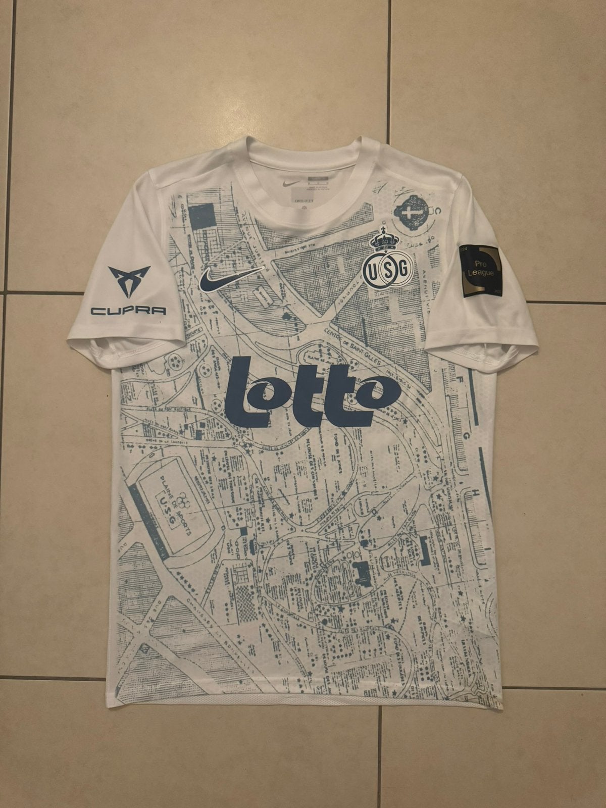 Matchworn Union Saint Gilloise - Marc Giger, Sport en Fitness, Maat L, Ophalen of Verzenden, Gebruikt, Shirt
