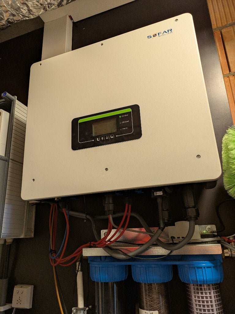 Thuisbatterij en omvormer van 10kw met off-grid mogelijkheid, Doe-het-zelf en Bouw, Zonnepanelen en Toebehoren, Ophalen, Gebruikt