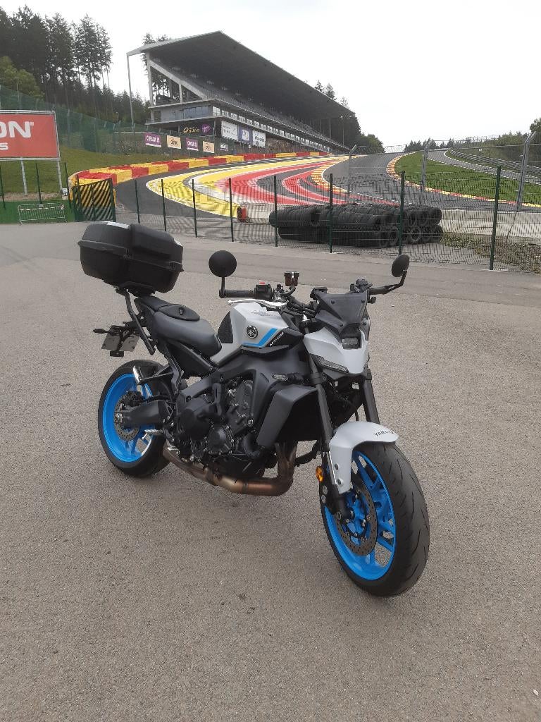 YAMAHA MT09 Y-AMT 2025, Motoren, Motorrijbewijs A, 3 cilinders, Particulier, Meer dan 35 kW