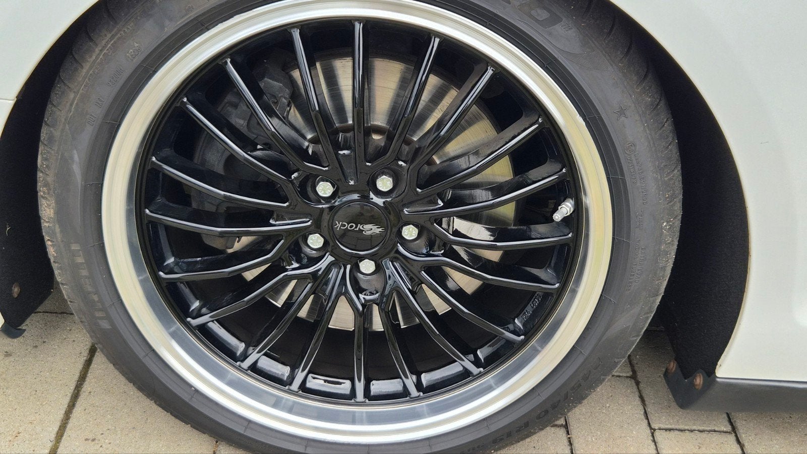 19"Inch Brock Velgen 5x108 Citroen/Ford/Volvo Pirelli Banden, Autos : Pièces & Accessoires, Pneus & Jantes, Pneus et Jantes, 245 mm