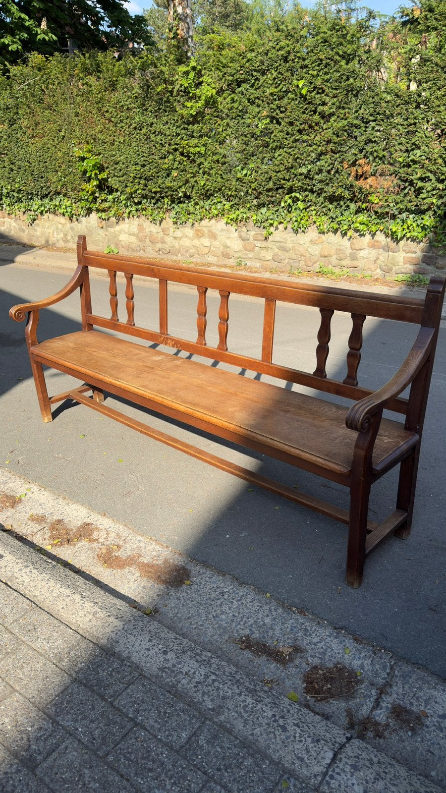 Grand banc ancien bois massif ~200 cm — style église/ferme, Ophalen