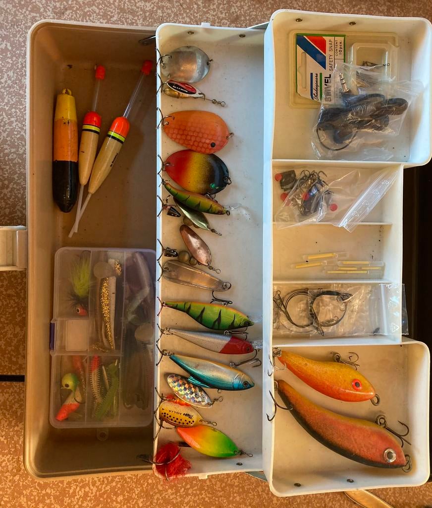 Kunstaas koffertje (wat u ziet=wat u krijgt), Watersport en Boten, Ophalen of Verzenden, Gebruikt, Complete set