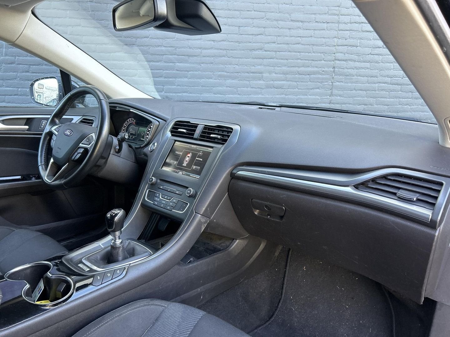 Ford Mondeo Wagon 1.5 Titanium, Autos, Achat, Entreprise, Mondeo, Boîte manuelle