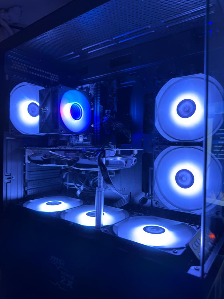 RGB voor pc-gaming — Intel i7/GTX 1060 6 GB/16 GB RAM, Computers en Software, Ophalen, Gaming