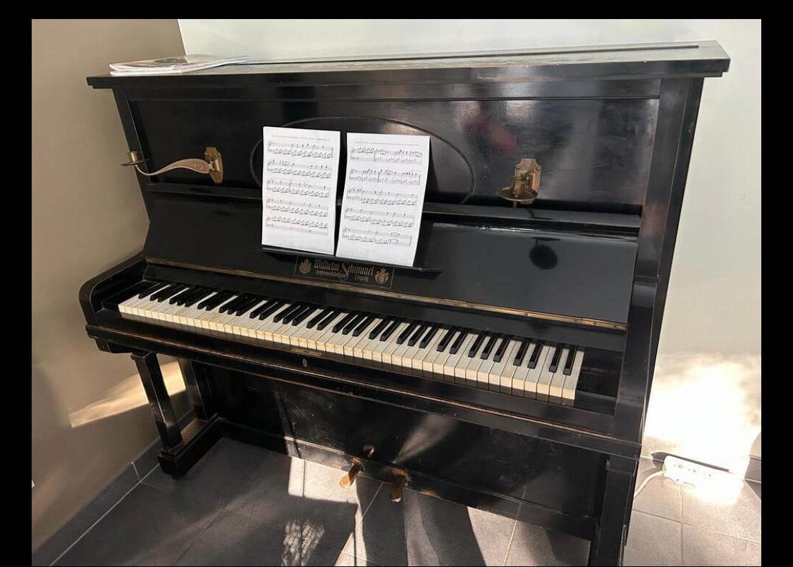 Piano in goede staat, Brillant, Enlèvement, Utilisé, Piano