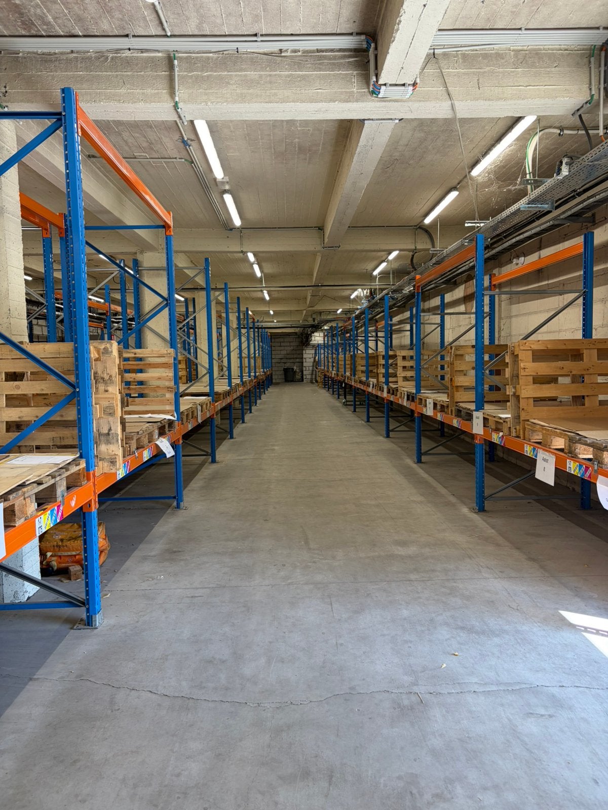 Palletstelling, rek voor pallets, Ophalen