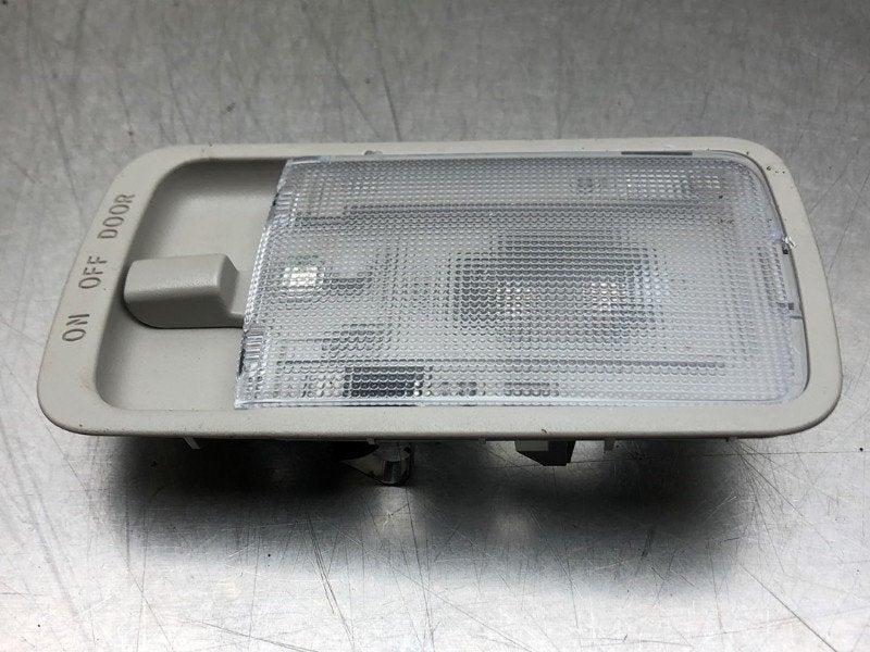 PLAFONNIER ARRIÈRE Nissan X-Trail (T32) (01-2013/12-2022), Utilisé, Nissan