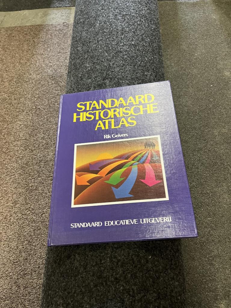 boek historische atlas, Antiquités & Art, Enlèvement