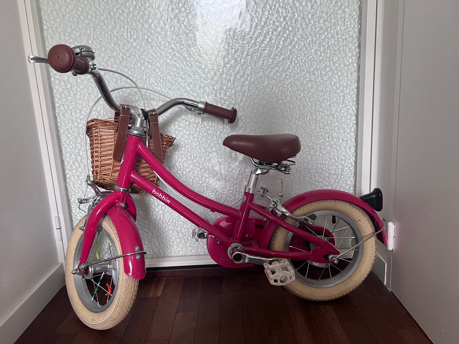 Mooie kersenrode kinderfiets, Enlèvement, Comme neuf, Stabilisateurs