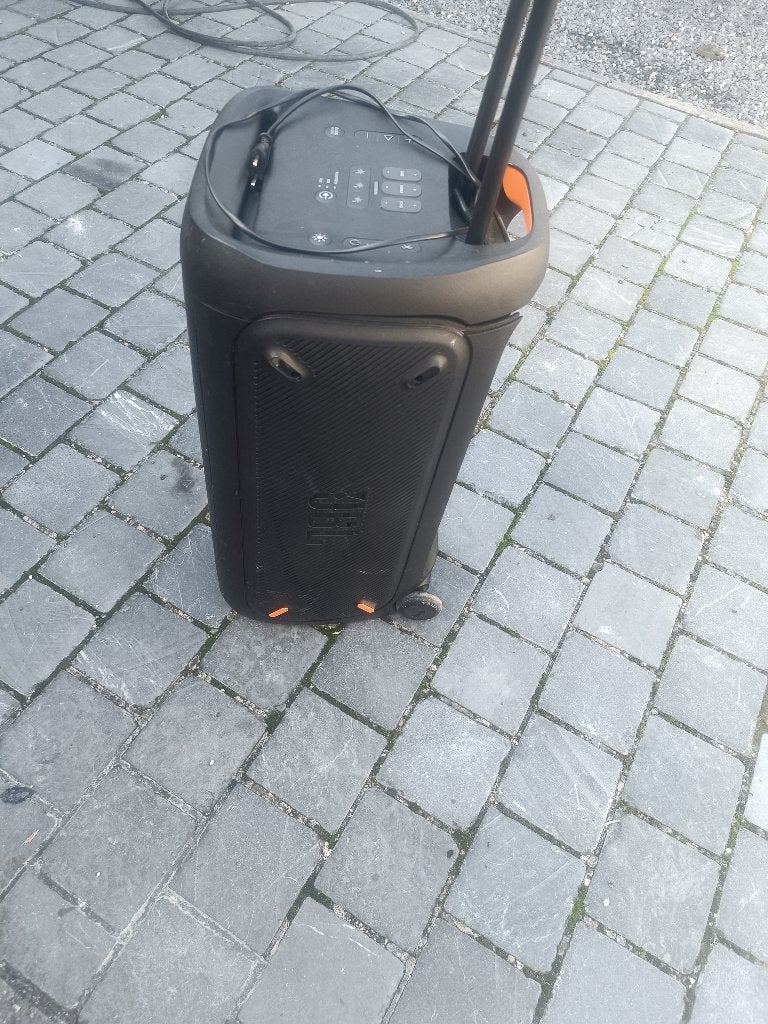 Jbl 310, TV, Hi-fi & Vidéo, JBL, Enceinte portable, Enlèvement, Utilisé