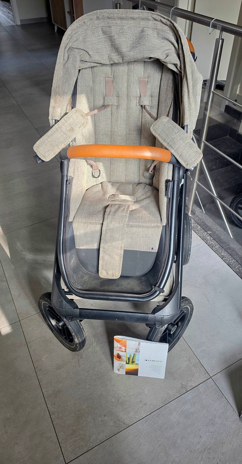 Dubatti One E4 kinderwagen set (melange taupe) & extra's, Ophalen, Gebruikt, Overige merken, Regenhoes