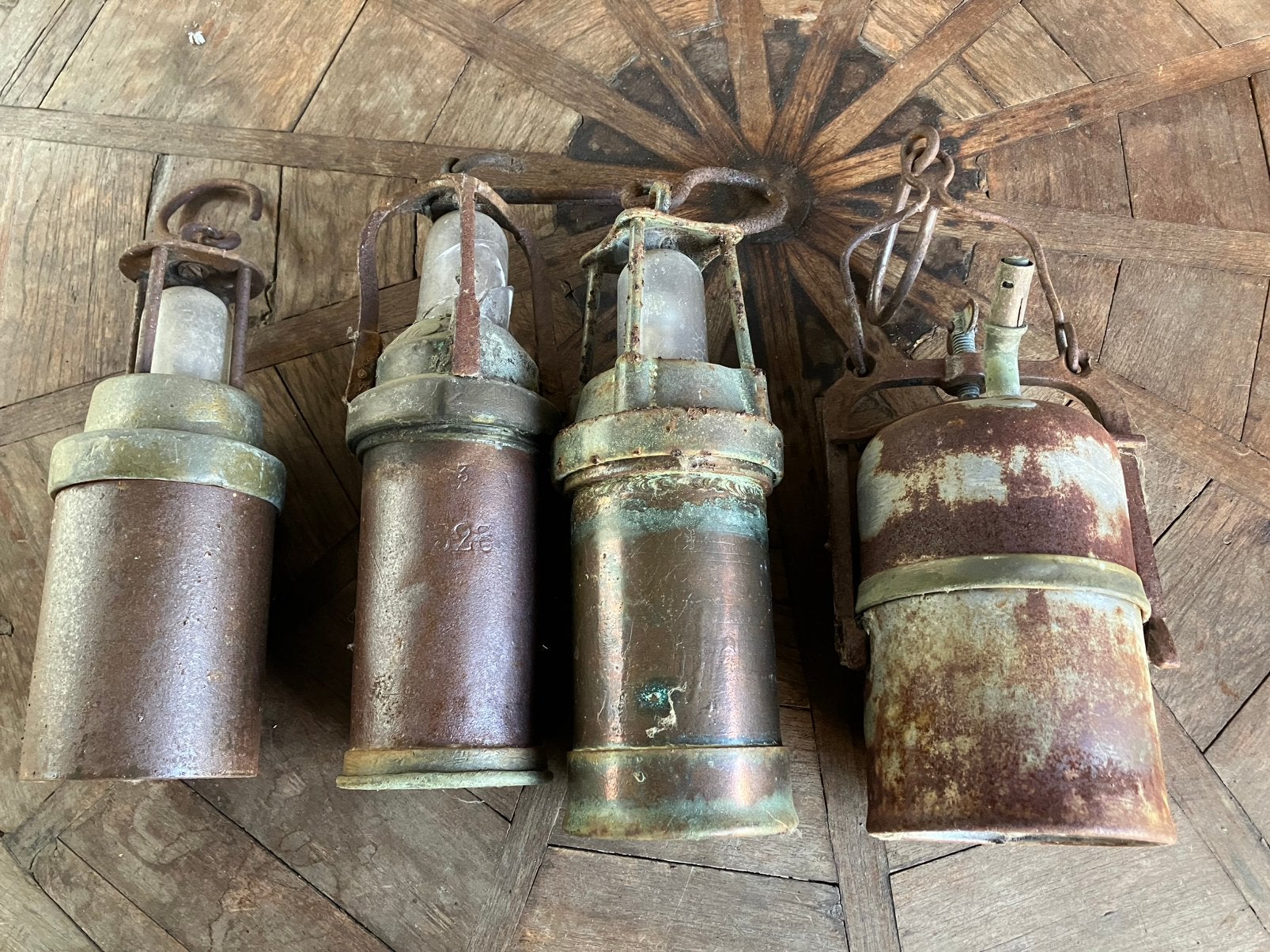 4 oude Mijnwerkers lampen, Ophalen of Verzenden