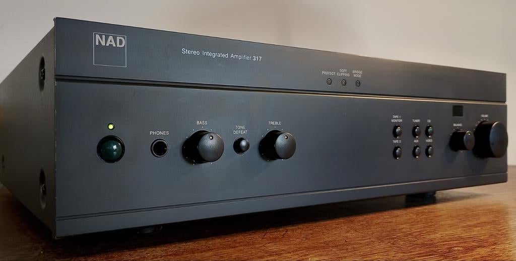 NAD 317 versterker., Ophalen