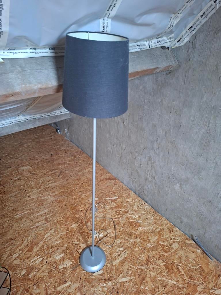 Staande lamp, Ophalen