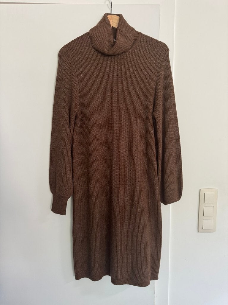 Gebreide bruine rolkraag jurk Object by Vila maat M, Kleding | Dames, Maat 38/40 (M), Bruin, Ophalen of Verzenden, Zo goed als nieuw