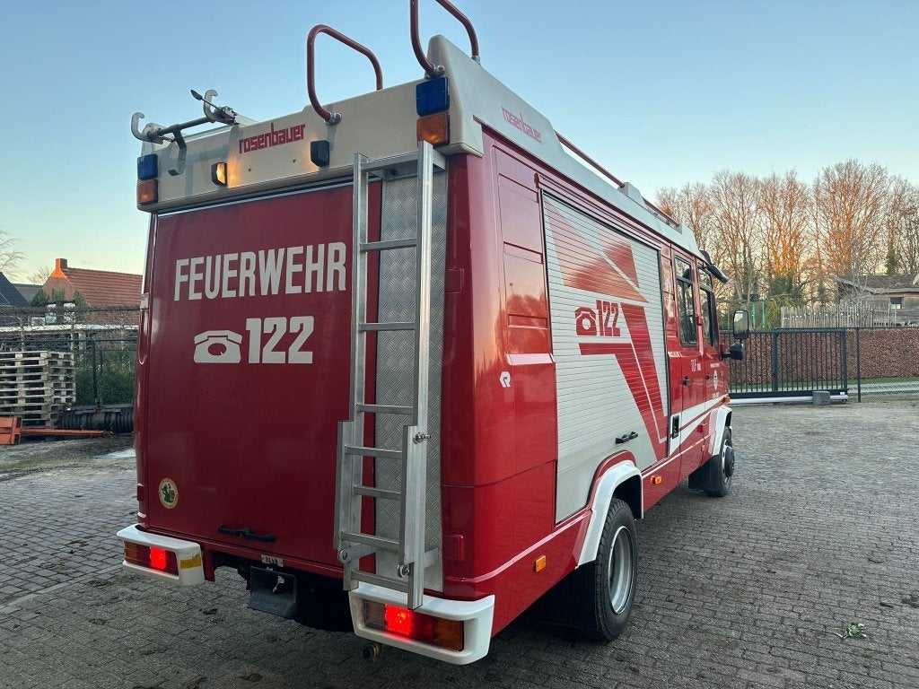 Mercedes 814 4x2 brandweer, 5 à 6 mètres, Boîte manuelle, Diesel, Particulier