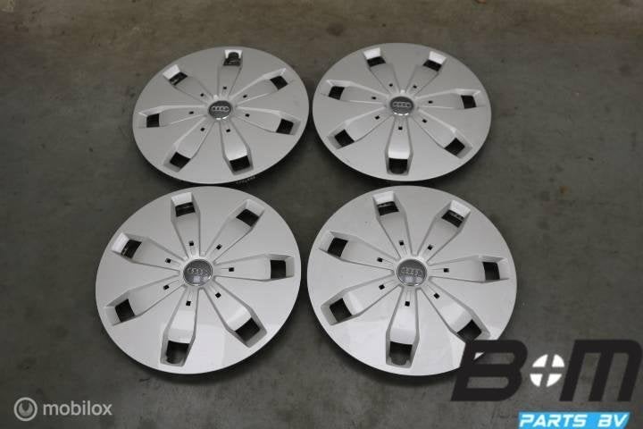 Set 16 inch wieldoppen Audi Q2 81A601147, Pneu(s), Utilisé