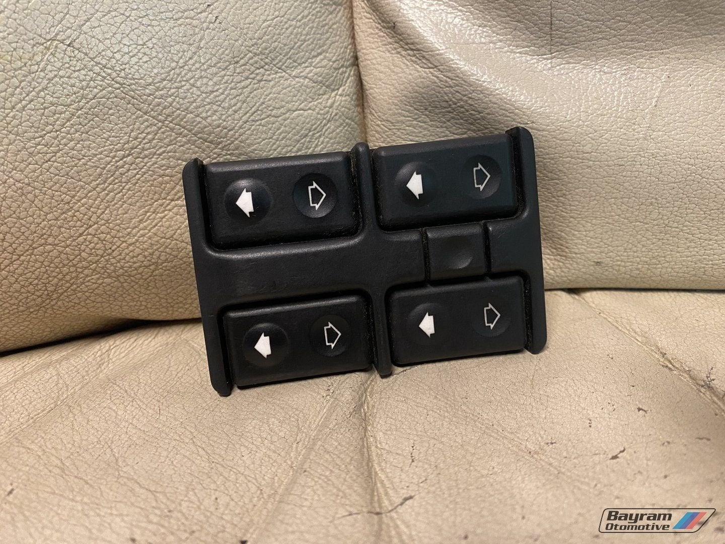 Bmw E34 E32 raamschakelaar blok zwart 1379075 5-serie 7-seri, -, Utilisé, -, Enlèvement ou Envoi
