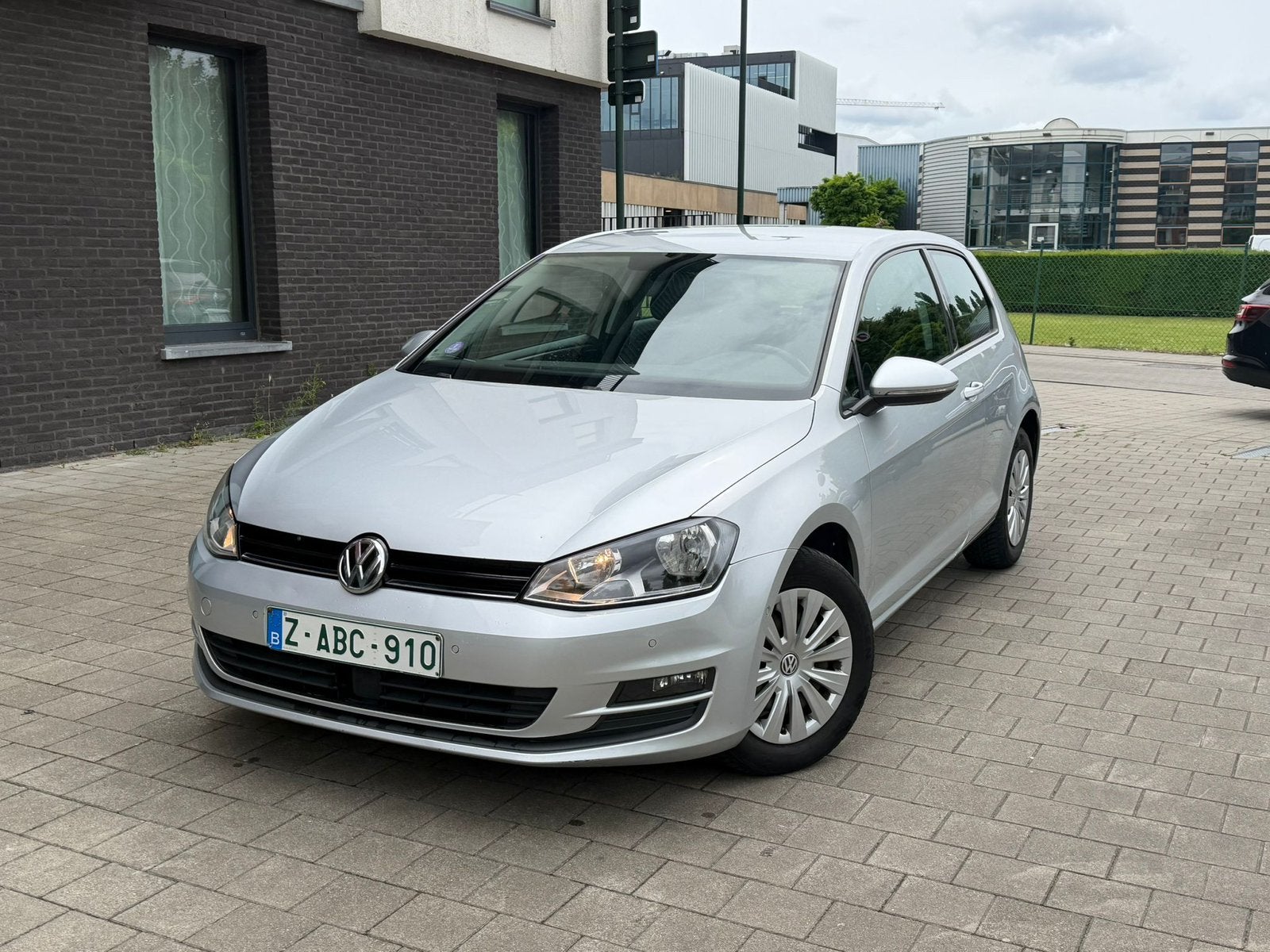Volkswagen Golf 7 1.2TSI ESSENCE, Autos, Achat, Entreprise, Entretenue par le concessionnaire, Golf