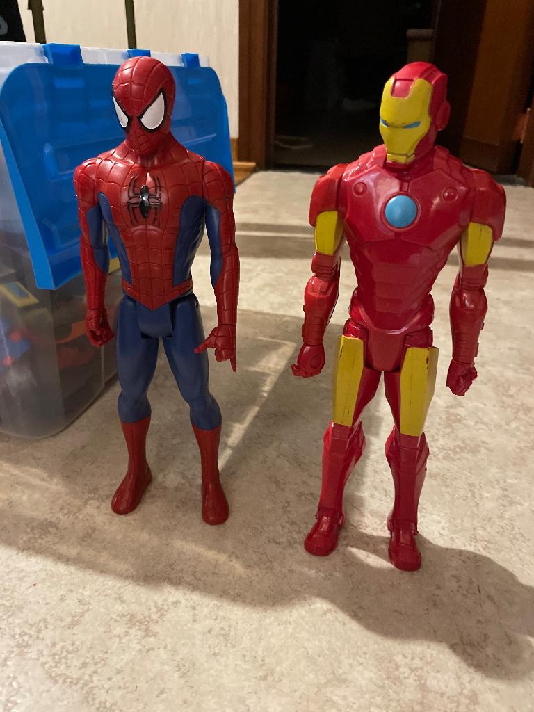 Spider-Man en iron man actiefiguren, Kinderen en Baby's, Ophalen, Gebruikt