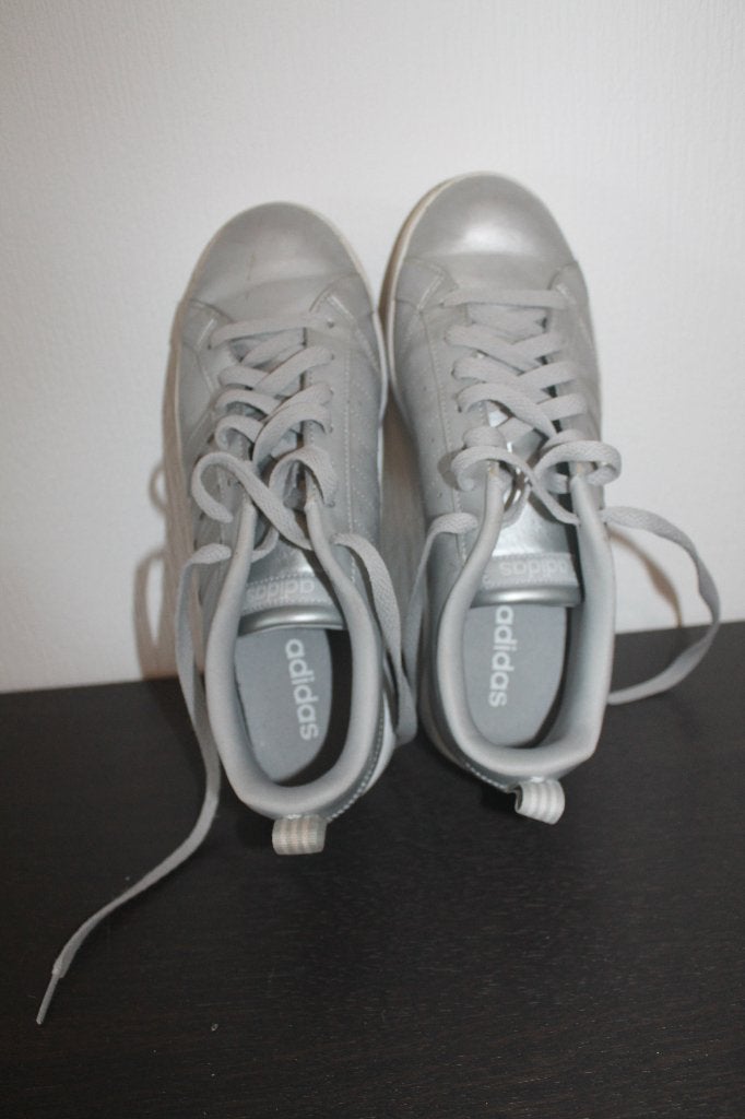 Sneaker Adidas, Ophalen, Adidas, Sneakers, Grijs
