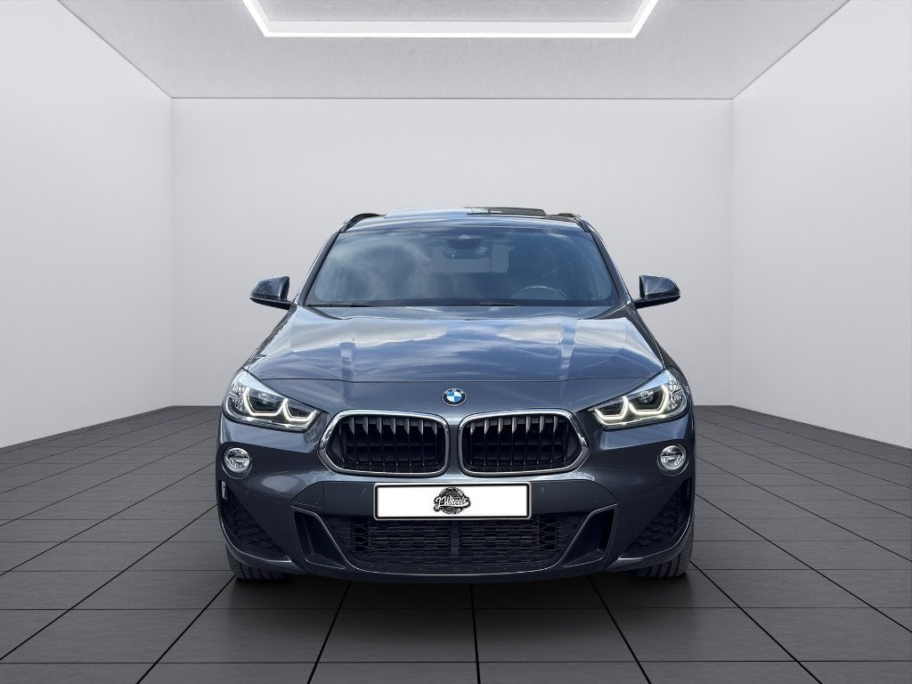 BMW X2 sdrive 20i M-Pack M-Sport pano pdc camera trekhaak.., Autos, Cuir, Argent ou Gris, 1800 kg, Euro 6