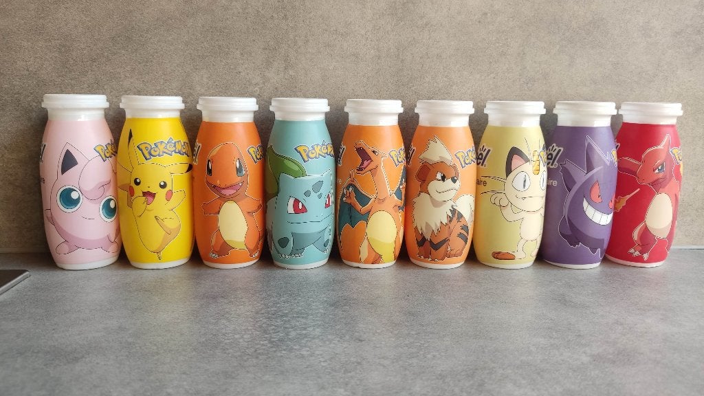 9 lege flesjes pokemon danone actimel, Ophalen of Verzenden, Zo goed als nieuw