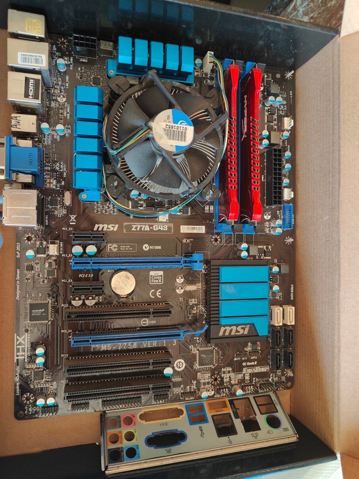 Z77 moederbord met cpu en ram, Informatique & Logiciels, Cartes mères, Enlèvement, DDR3