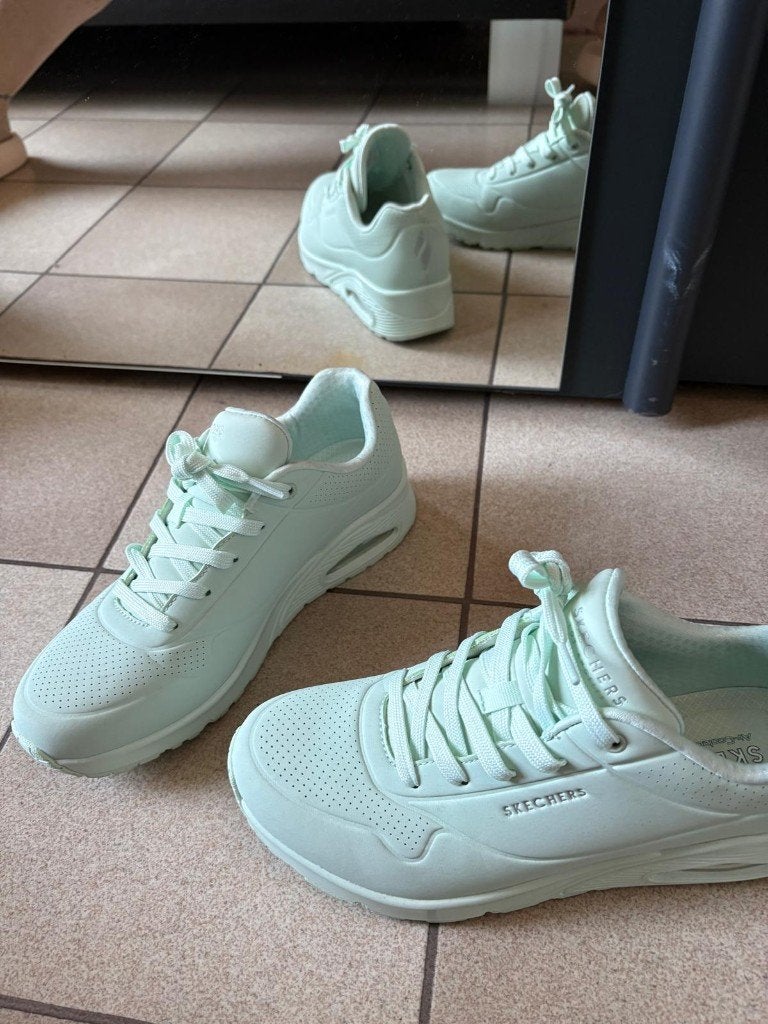 Skechers dames kleur mint, Kleding | Dames, Schoenen, Skechers, Ophalen of Verzenden, Zo goed als nieuw, Sneakers