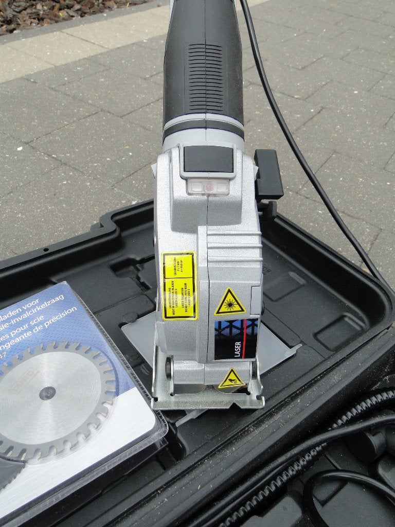 Gereedschap, Doe-het-zelf en Bouw, Gereedschap | Slijpmachines, Ophalen, Zo goed als nieuw, Minder dan 700 watt, Rechte handslijpmachine